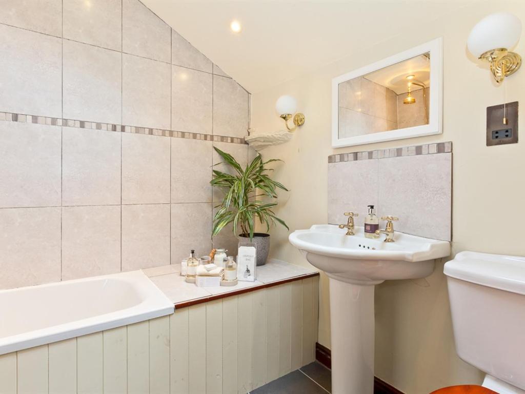 Waterwheel Guesthouse Ambleside Kültér fotó